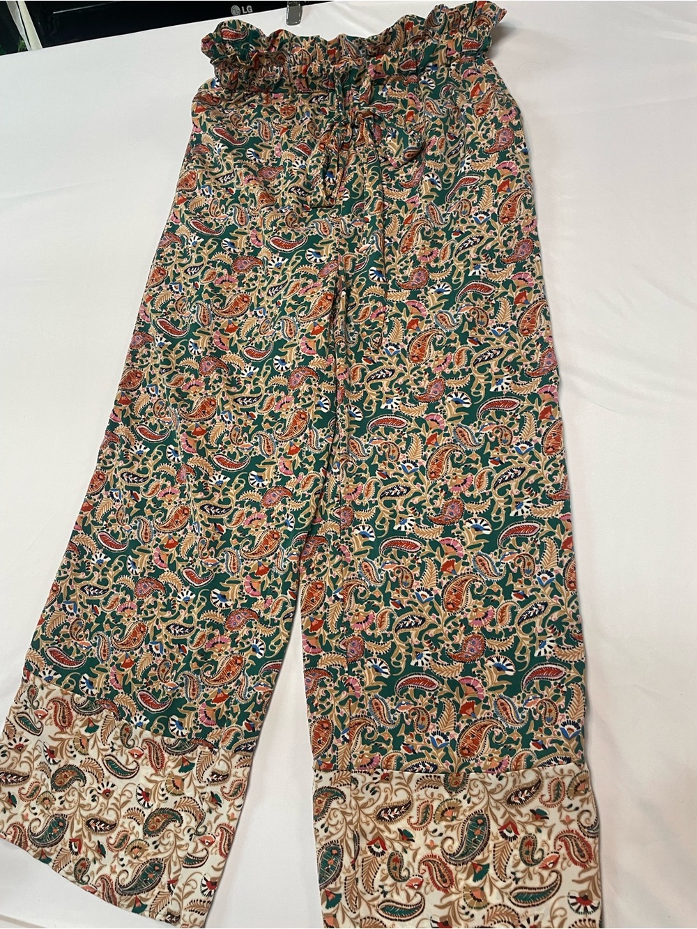 Entero Green Paisley Wide Leg Pull-On Pants
